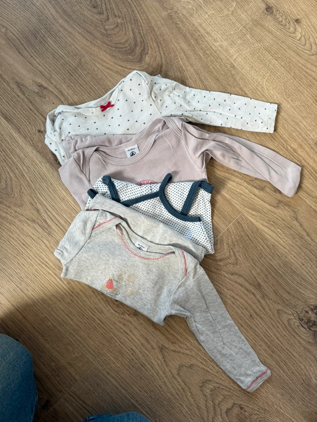 Lot 4 bodies